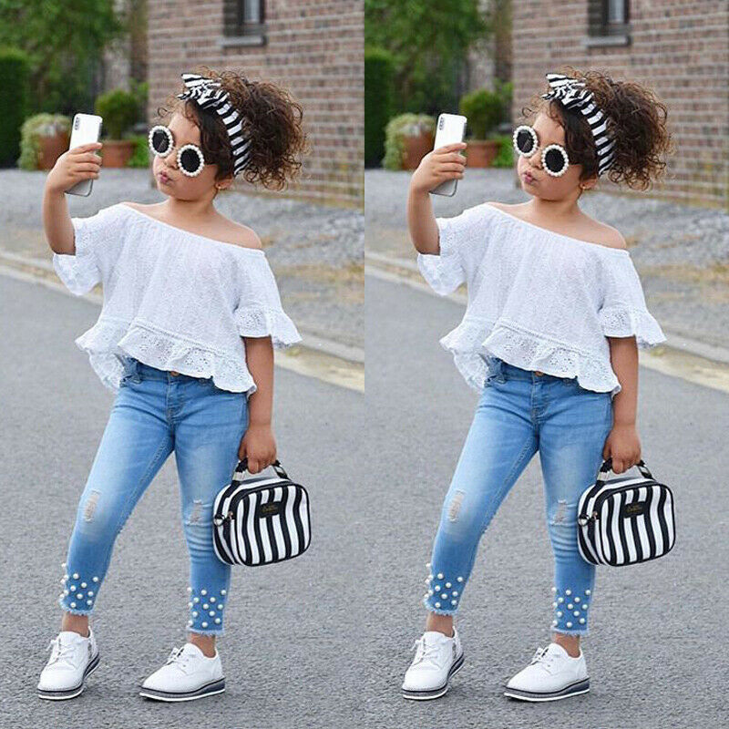 Charming Girls Clothes Set – Perfect for Playtime and Everyday WearCharming Girls Clothes Set – Perfect for Playtime and Everyday Wear
This adorable girls clothes set is designed to bring style and comfort to your little one’s wardr0Stef's Store