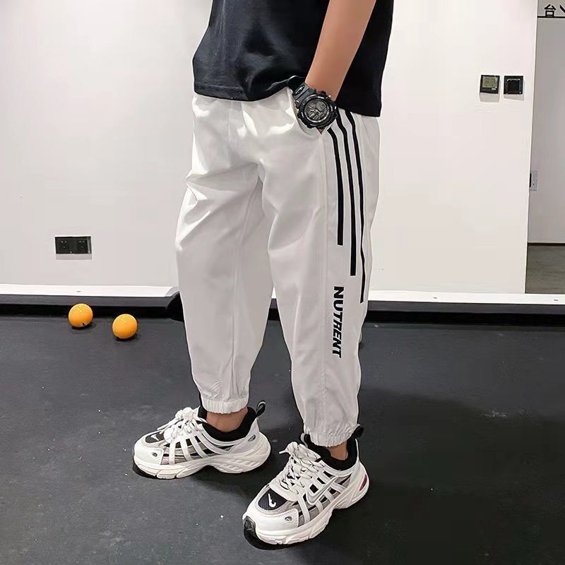 Spring And Autumn Style Big Children Children WesternBoys Pants for Spring and Autumn – Comfortable, Stylish, and Durable
When it comes to dressing your little one for the transitional seasons of spring and autumn, hav0Stef's Store